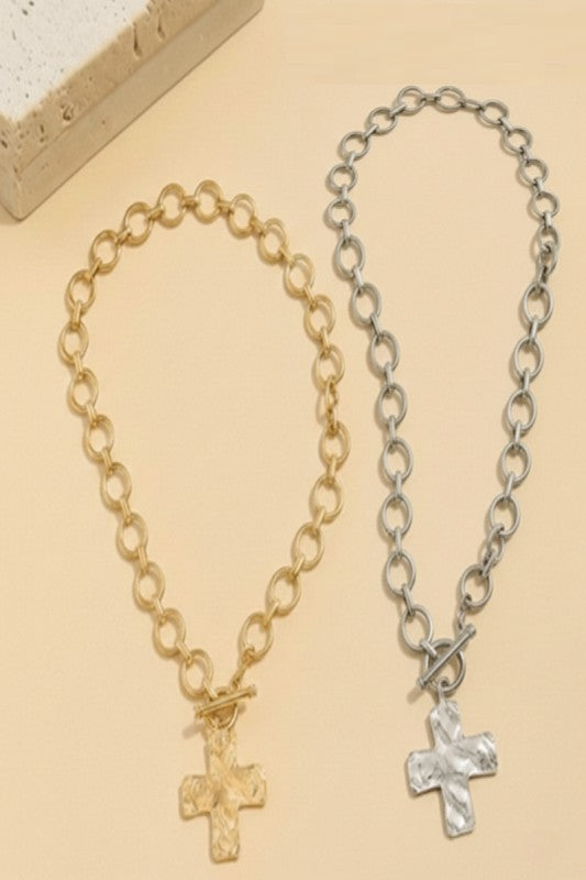 Notable Hammered Cross Toggle Necklace- Gold
