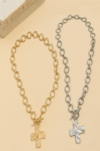 Notable Hammered Cross Toggle Necklace- Gold