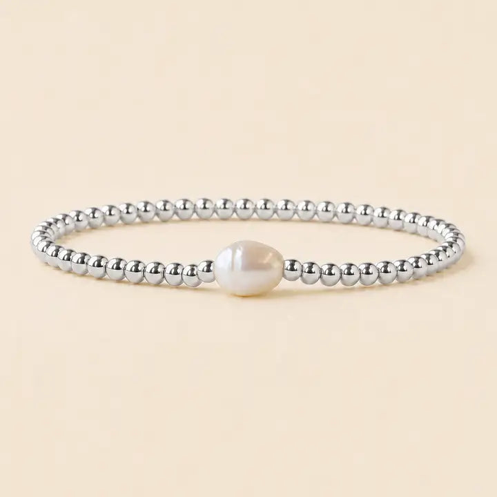 The Silver Solo Pearl Belle Bracelet
