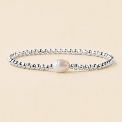 The Silver Solo Pearl Belle Bracelet