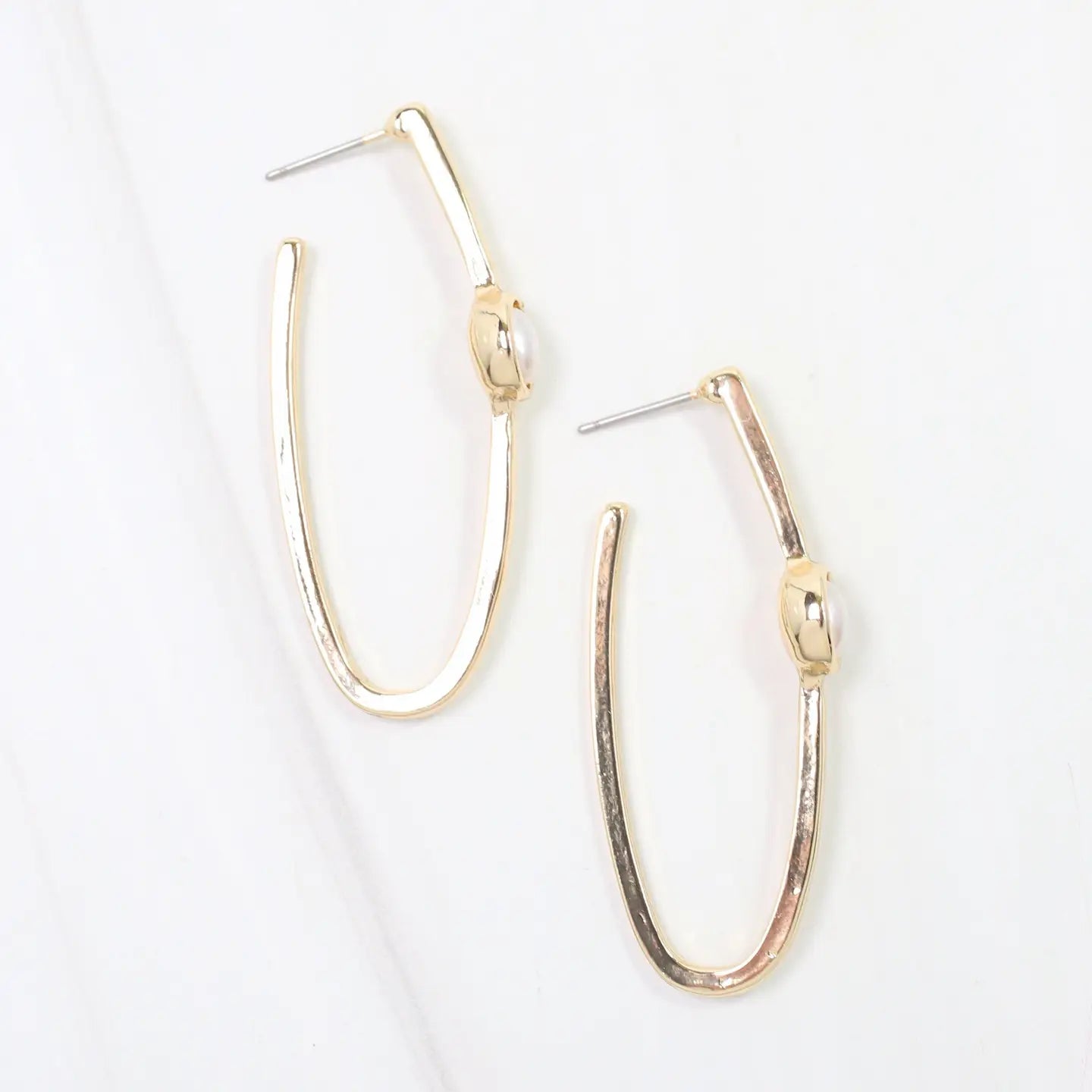Caroline Hill - Findlay Pearl Elongated Hoop Earring Gold
