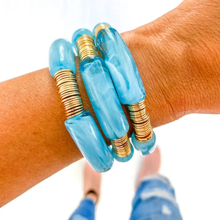 ONE Chunky Light Marble Blue & Gold Disc Bangle